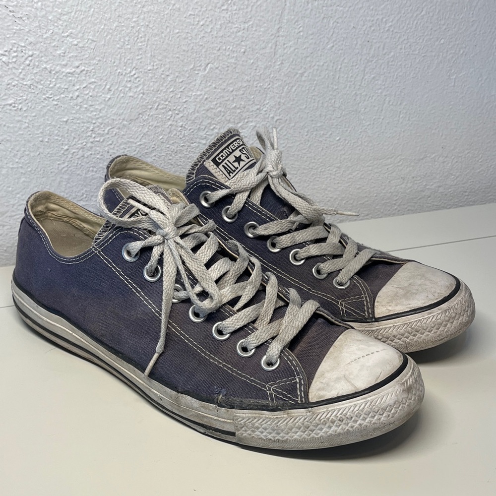 (45) Converse Chuck Taylor All Star Vintage Men's Dark Blue and White Sneakers